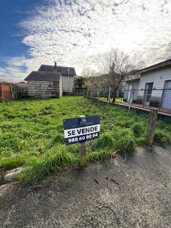 Terreno en calle da Besada