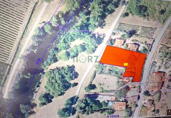 Terreno en Leiro