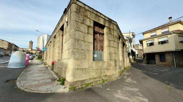Terreno en calle Principal