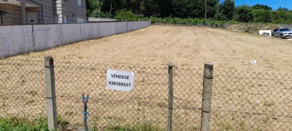 Terreno en calle Montegrande s/n