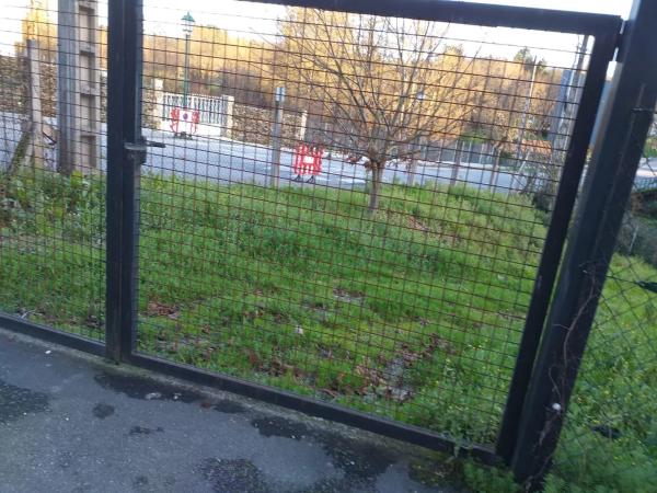 Terreno en calle Aquilino Sánchez, 12