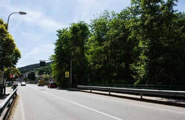 Terreno en avenida Carballiño