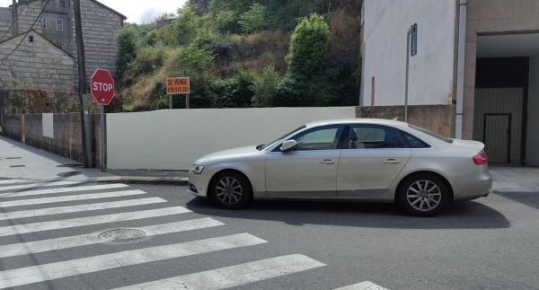 Terreno en calle Carballiño, 23