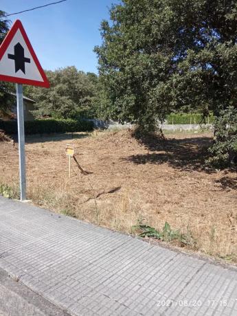 Terreno en calle de Celanova, 81
