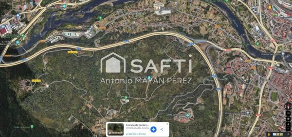 Terreno en camino de Santa Uxia