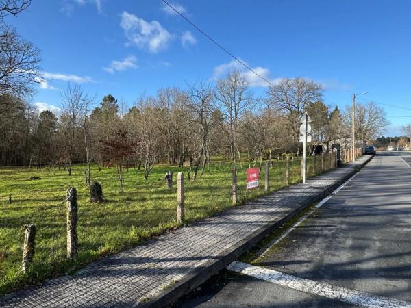 Terreno en Currás s/n