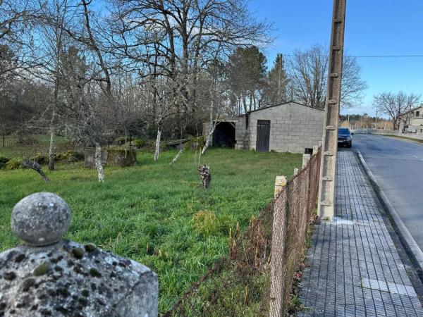 Terreno en Currás s/n