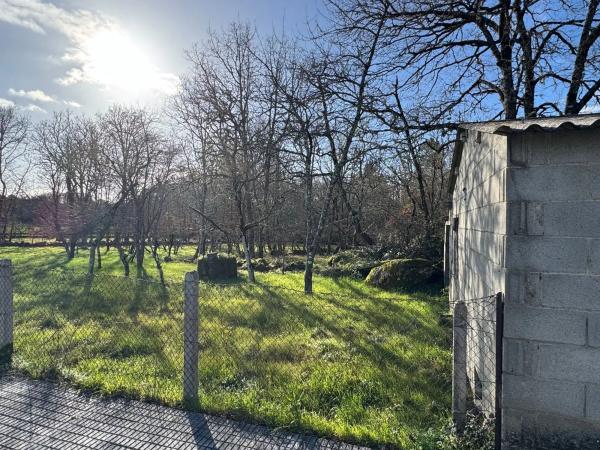Terreno en Currás s/n