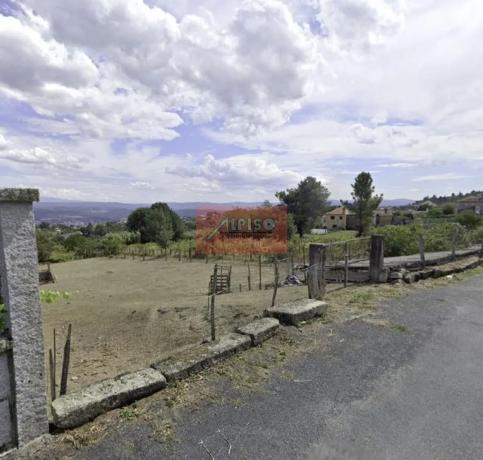 Terreno en calle Requeixo