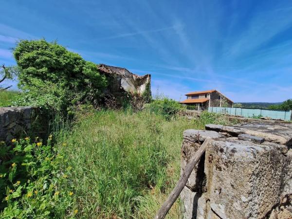 Terreno en calle da Serra