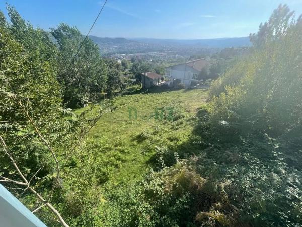Terreno en calle Cudeiro-Gouriz