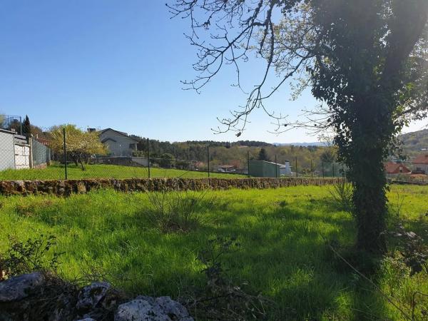 Terreno en calle do Regato