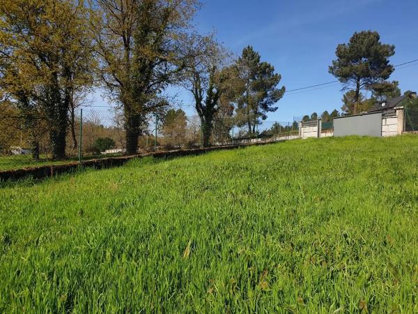 Terreno en calle do Regato