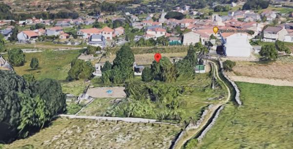 Terreno en calle da Fonte