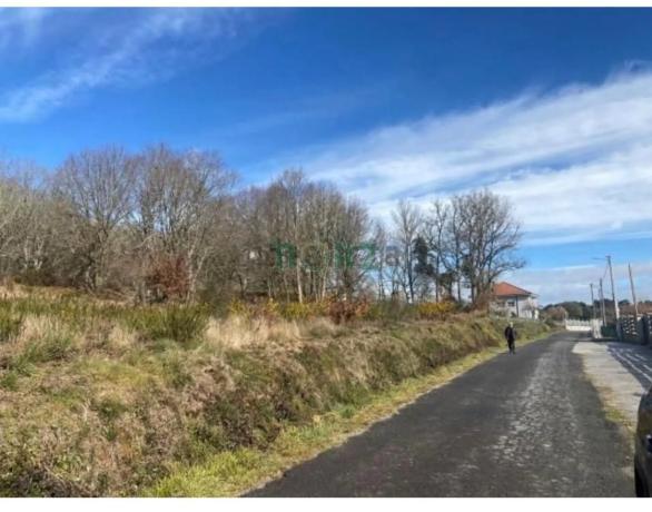 Terreno en calle Nova