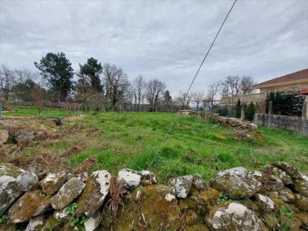 Terreno en Amoeiro