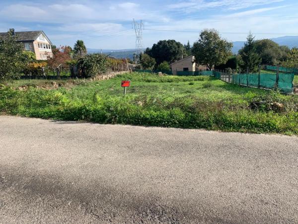 Terreno en carretera Paradela s/n