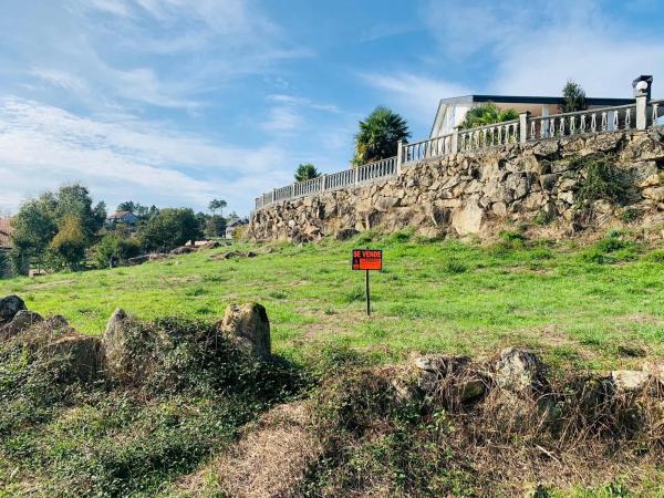Terreno en carretera Paradela s/n
