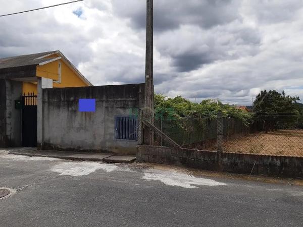 Terreno en calle Ponte Noalla