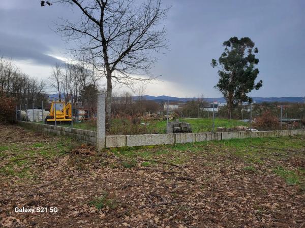 Terreno en carretera pazos de san clodio s/n
