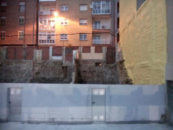Terreno en calle Ribeira de Canedo, 16