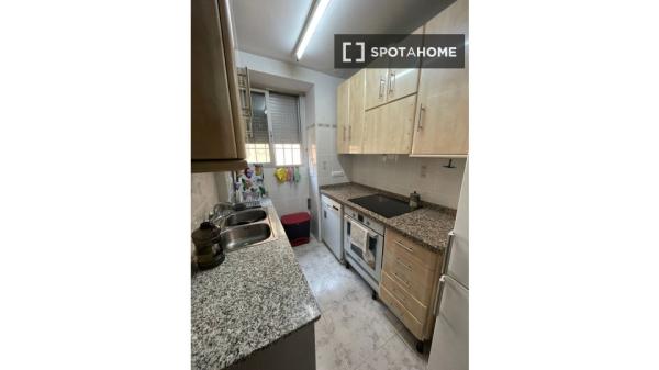 Room in shared apartment in Alcoi