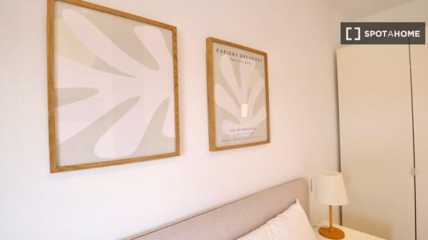 Room in shared apartment in Santander