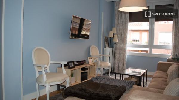 Piso de 3 dormitorios en alquiler en Indautxu, Bilbao