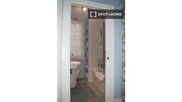 Piso de 3 dormitorios en alquiler en Indautxu, Bilbao