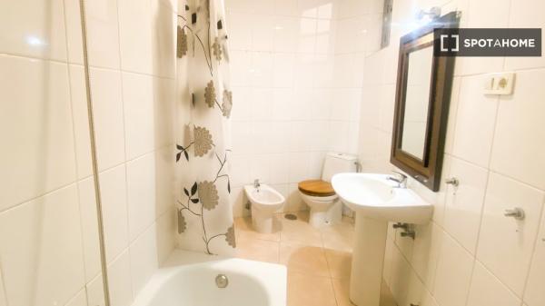 Habitación en piso compartido en alquiler en el Centro, Granada