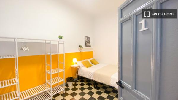 Zimmer in Wohngemeinschaft zu vermieten in Centro, Granada