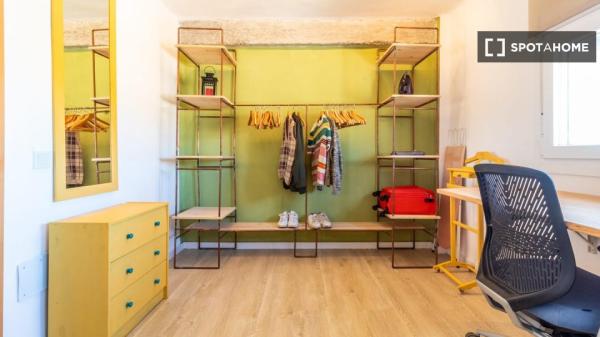 Piso en alquiler de 2 habitaciones en Jardín de La Abadía, Málaga