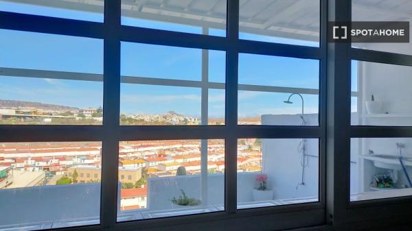 Apartamento de 1 dormitorio en alquiler en Almatriche Bajo