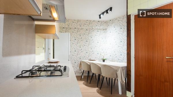 Piso en alquiler de 4 habitaciones en Alicante