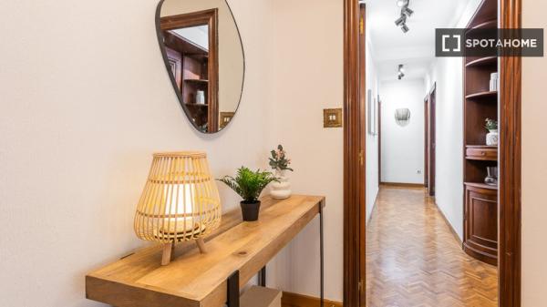 Piso en alquiler de 4 habitaciones en Alicante