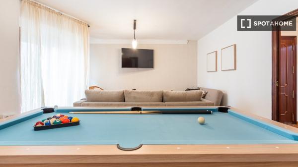 Piso en alquiler de 4 habitaciones en Alicante