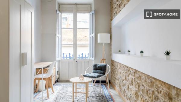 Habitación en piso compartido en alquiler en Alicante