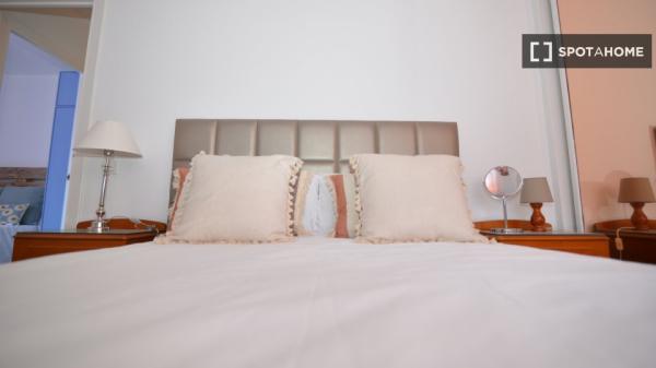 Room in shared apartment in Santander