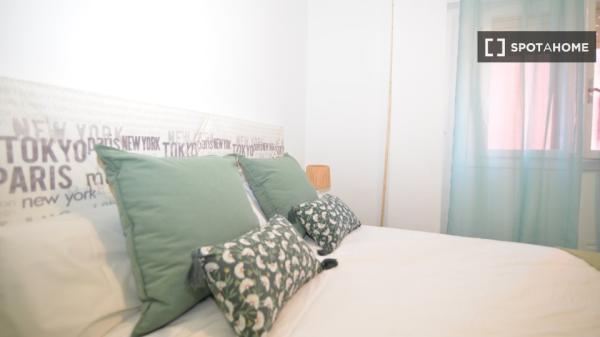 Room in shared apartment in Santander