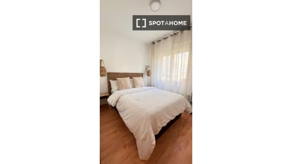 Piso de 2 dormitorios en alquiler en Santander