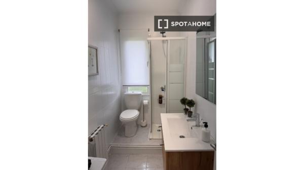 Piso de 3 habitaciones en alquiler en Santander