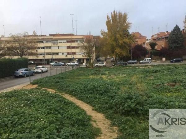 Terreno en calle Santa Rosa