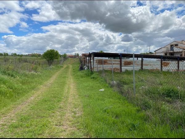 Terreno en calle de los Jazmines, 315