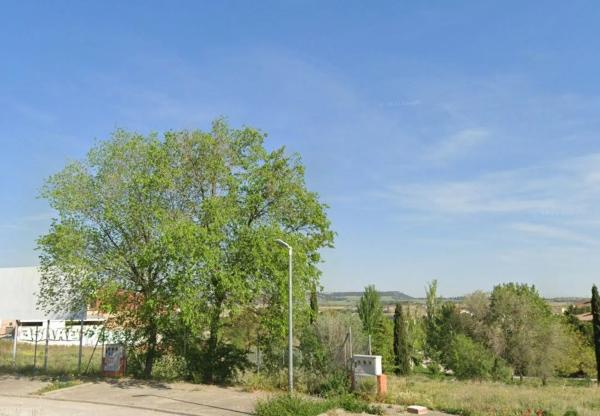 Terreno en calle Madrid, Glorieta de las Conejeras