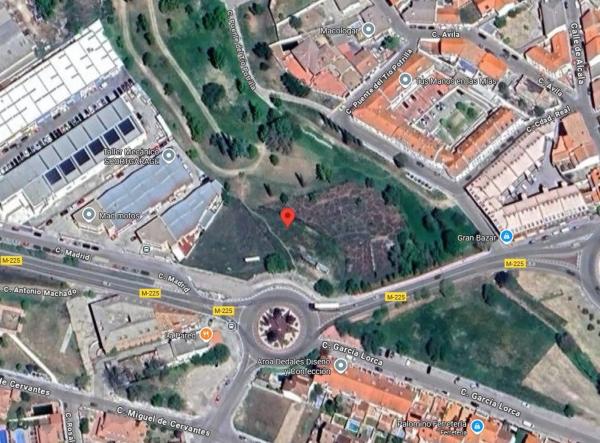 Terreno en calle Madrid, Glorieta de las Conejeras