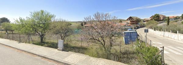 Terreno en calle Jilguero, 13