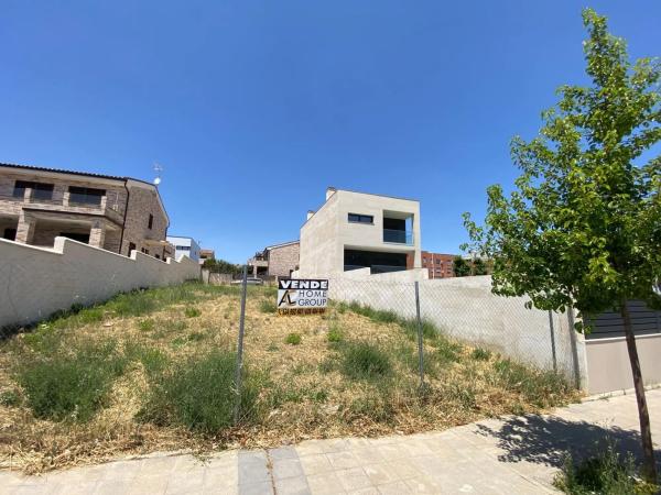 Terreno en calle Marqués de Santillana