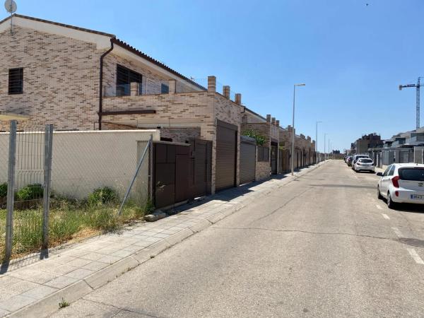 Terreno en calle Marqués de Santillana