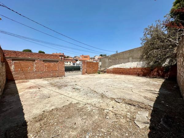 Terreno en calle de la Fuente