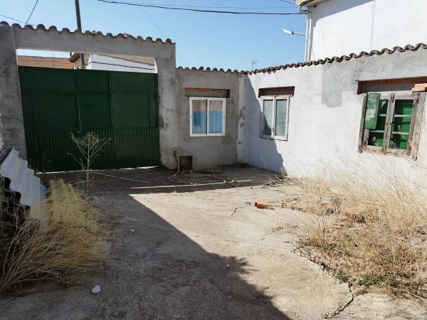 Terreno en calle Hiedra, 12